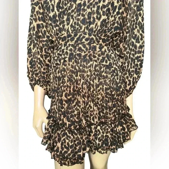 Women’s Chic Leopard Print Smocked Mini Dress size Small - Picture 5 of 11